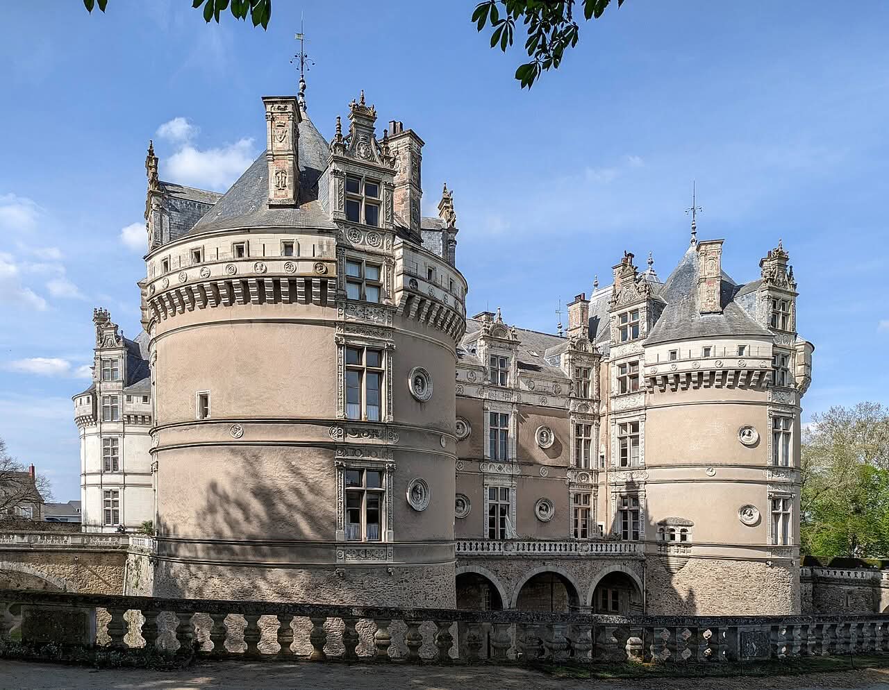 Château du Lude (Sarthe) — propriété des comtes de Nicolaÿ